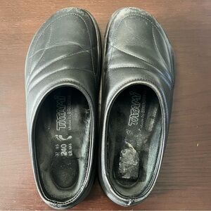 Birkenstock Tatami clog shoes. Women’s 6.